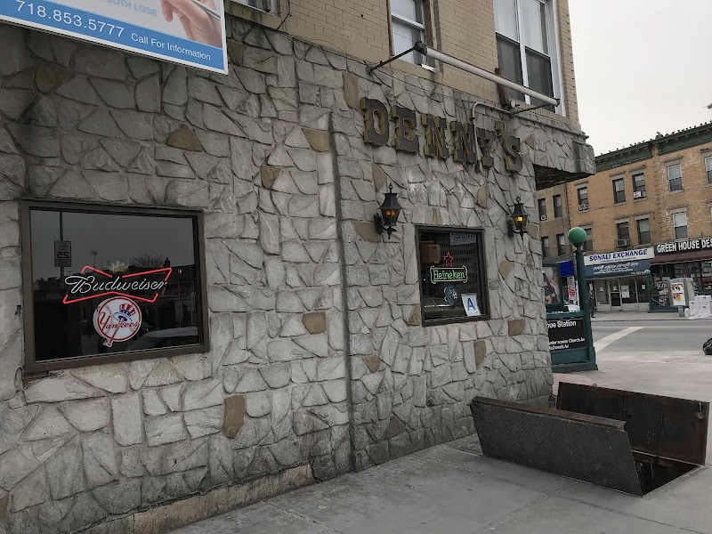 Denny's Pub