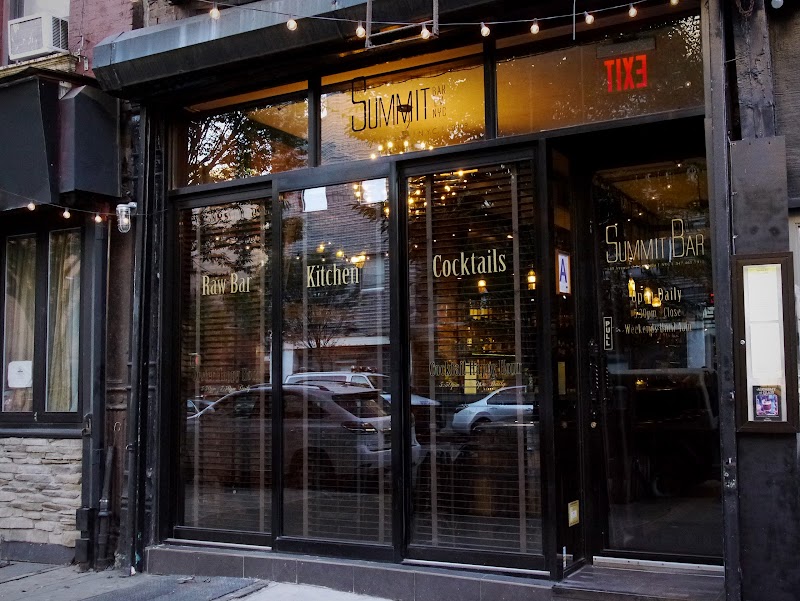 The Summit Bar & Cafe