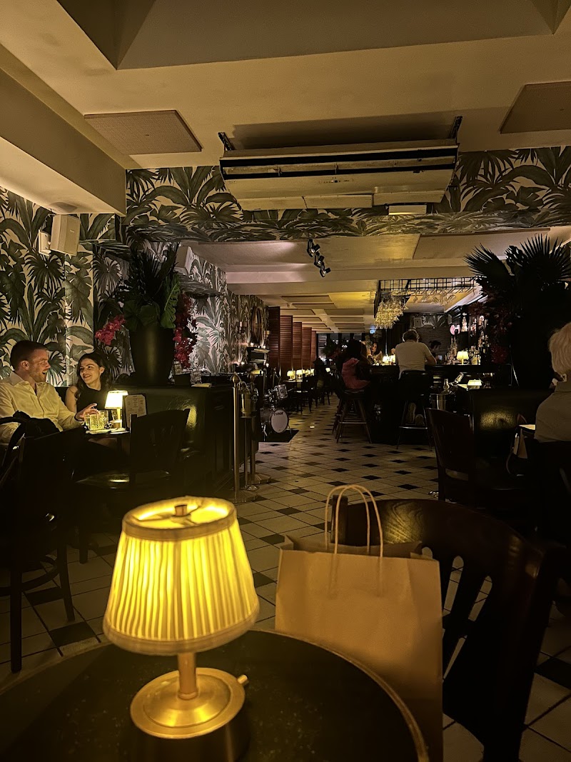 Melody's Piano Bar