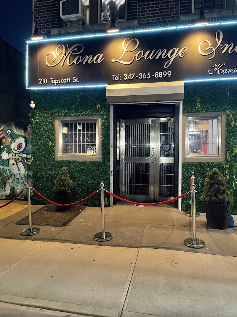 Mona Lounge