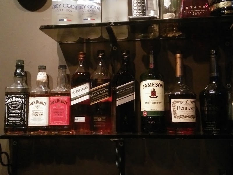 Alembi Hookah Lounge